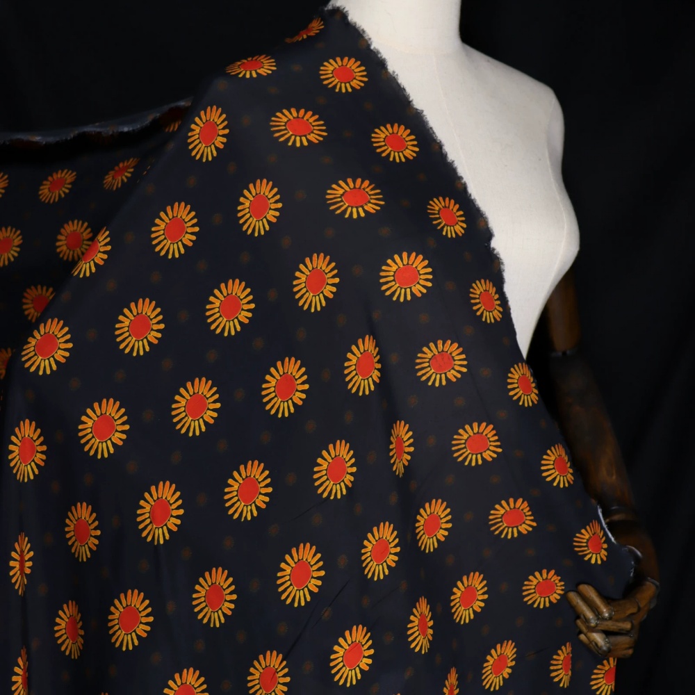 Sun Floral Small Dots Print Re - Good Floral & Wedding Decor Supply recension och pris