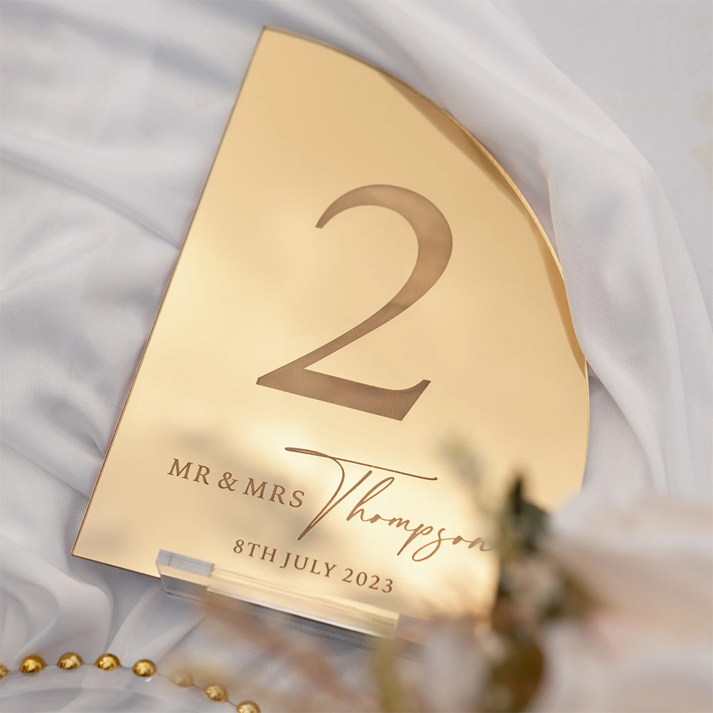 Personalized Wedding Bar Sign  - Table Number Gold recension och pris